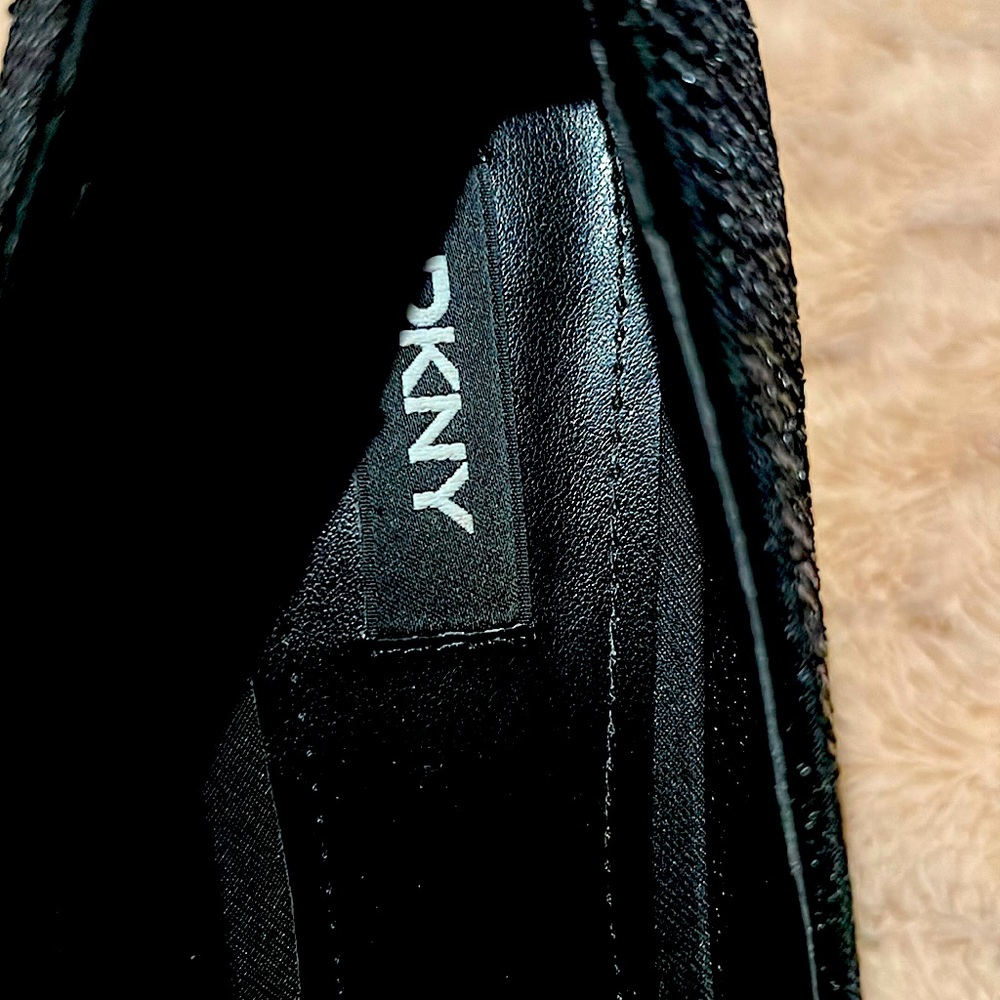 DKNY size 9 Gweni sequin women’s dress heels